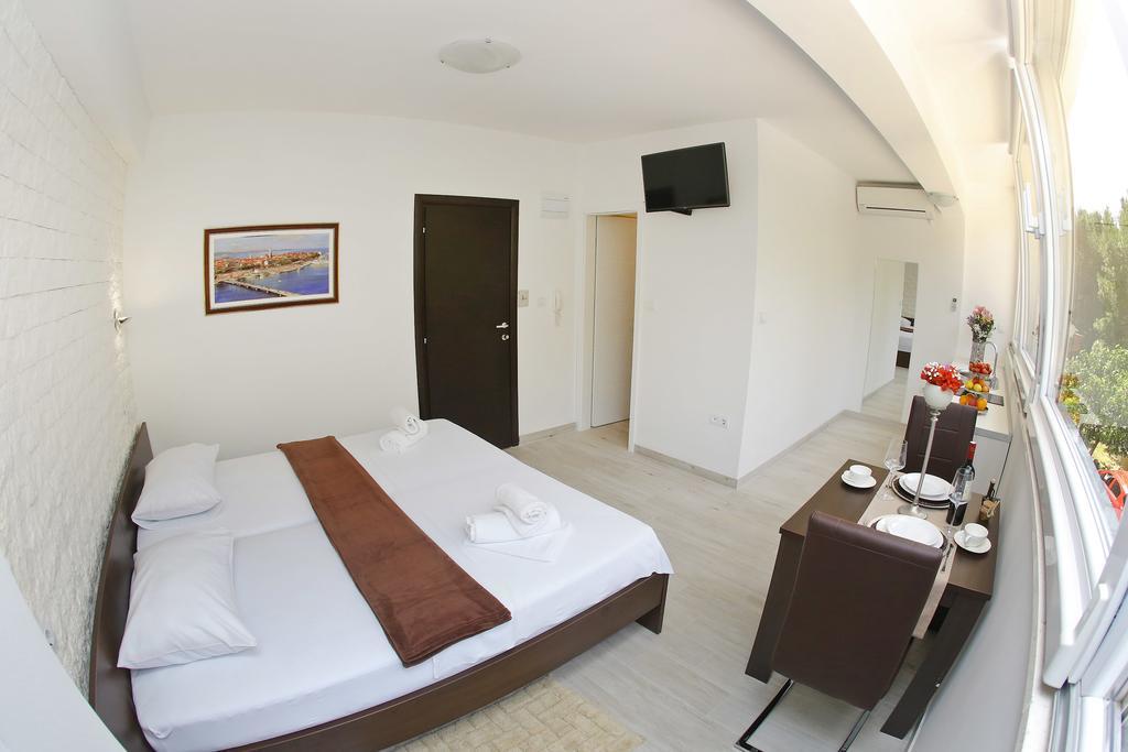 Deluxe Mkc Apartments Zadar Eksteriør bilde