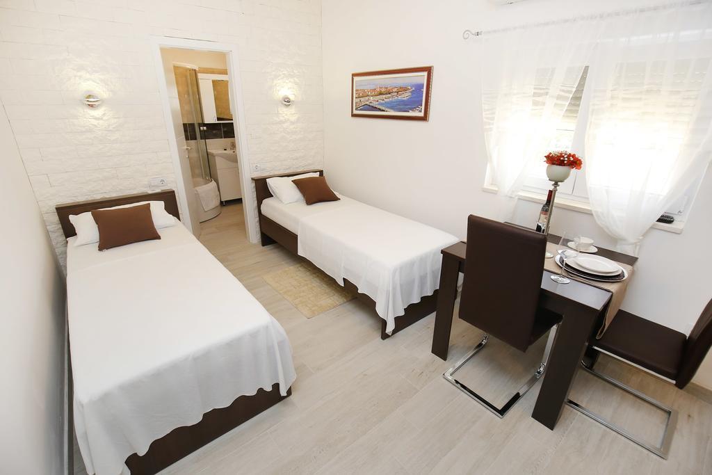 Deluxe Mkc Apartments Zadar Eksteriør bilde