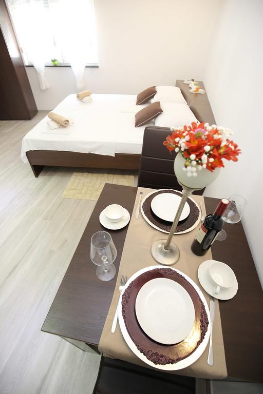Deluxe Mkc Apartments Zadar Eksteriør bilde